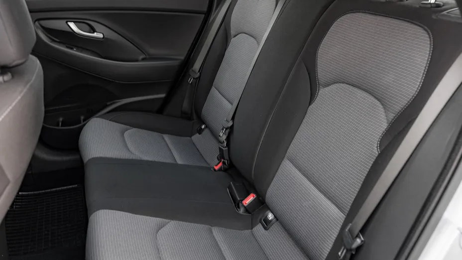 HYUNDAI i30 i30 1.5 DPI Classic +