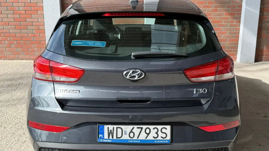 HYUNDAI i30 i30 1.5 DPI Classic +