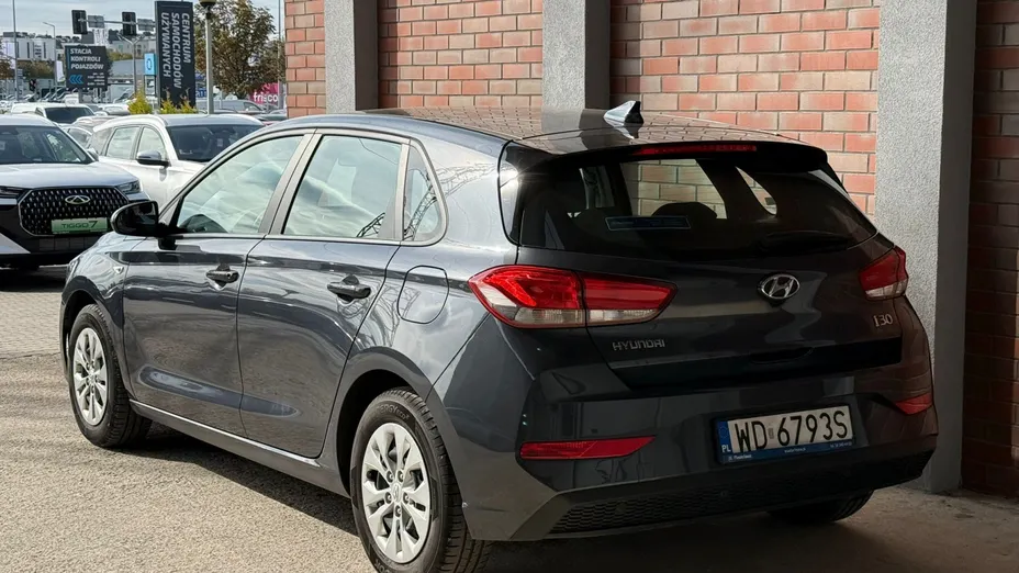 HYUNDAI i30 i30 1.5 DPI Classic +