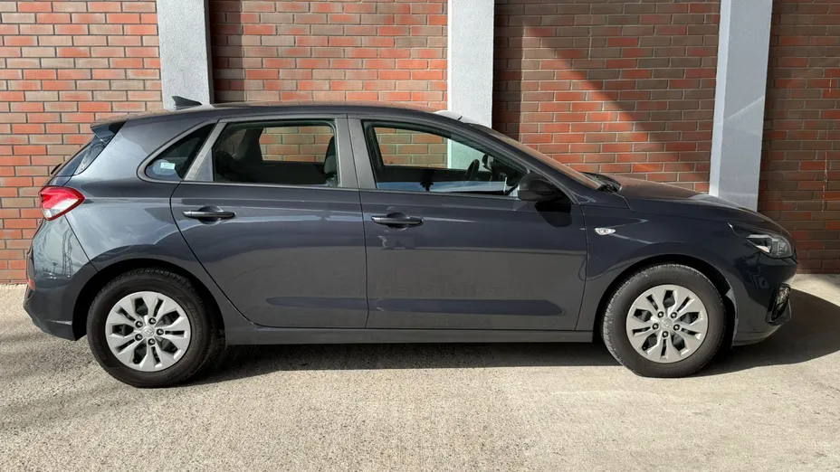 HYUNDAI i30 i30 1.5 DPI Classic +