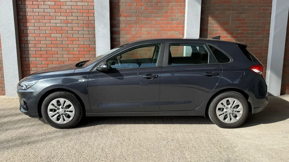 HYUNDAI i30 i30 1.5 DPI Classic +