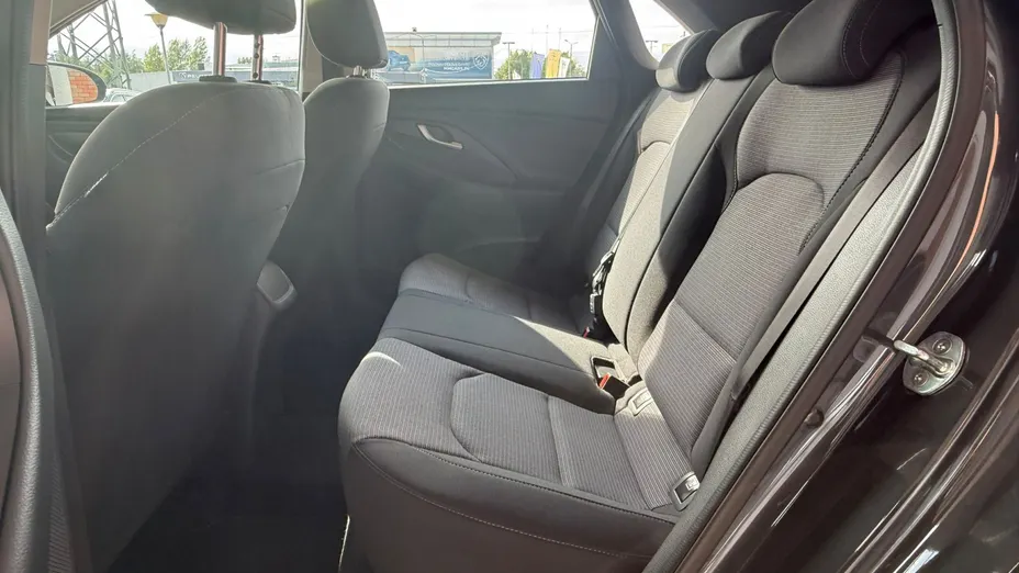 HYUNDAI i30 i30 1.5 DPI Classic +
