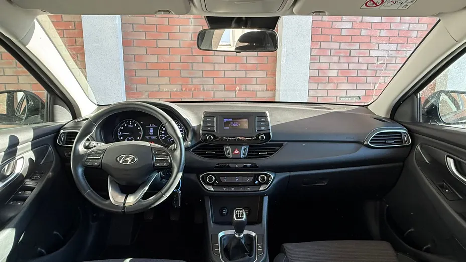 HYUNDAI i30 i30 1.5 DPI Classic +