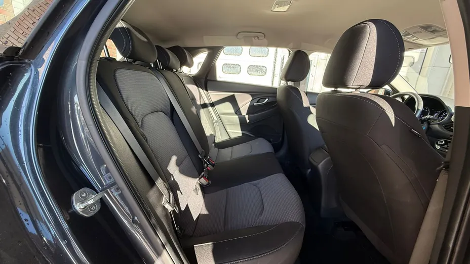 HYUNDAI i30 i30 1.5 DPI Classic +