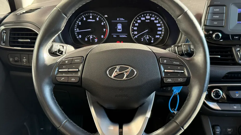 HYUNDAI i30 i30 1.5 DPI Classic +