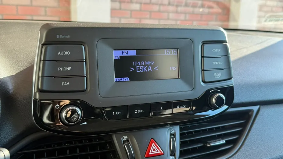 HYUNDAI i30 i30 1.5 DPI Classic +