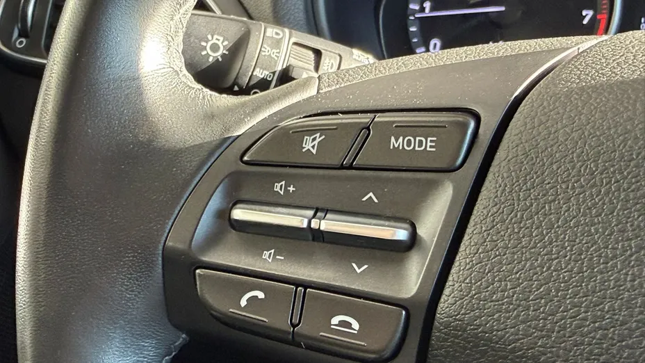 HYUNDAI i30 i30 1.5 DPI Classic +