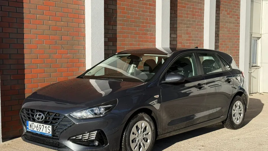 HYUNDAI i30 i30 1.5 DPI Classic +
