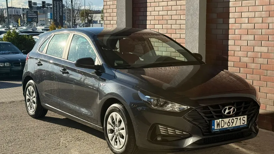 HYUNDAI i30 i30 1.5 DPI Classic +