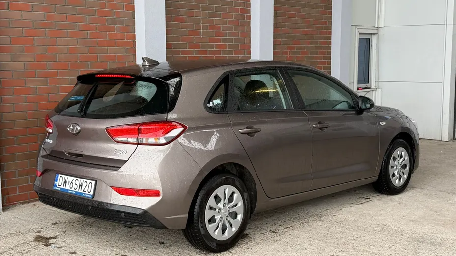 HYUNDAI i30 i30 1.5 DPI Classic +