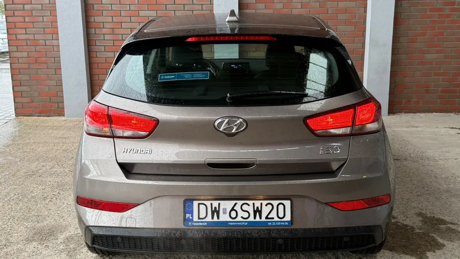 HYUNDAI i30 i30 1.5 DPI Classic +