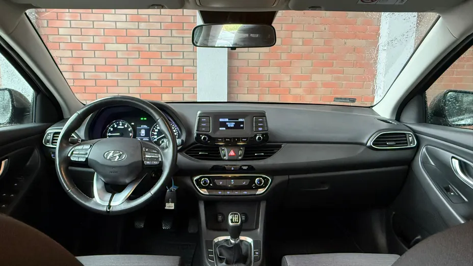 HYUNDAI i30 i30 1.5 DPI Classic +
