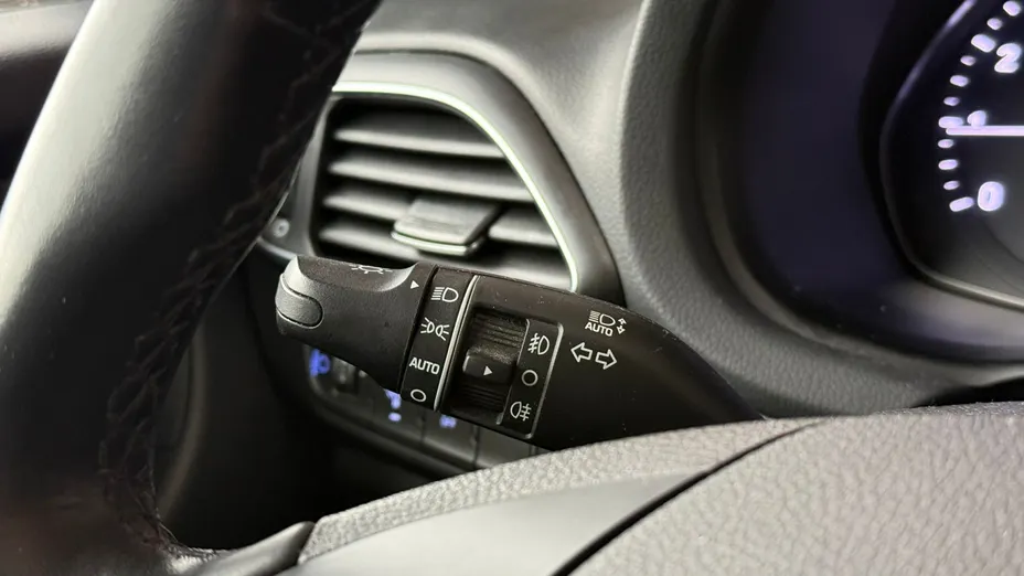 HYUNDAI i30 i30 1.5 DPI Classic +