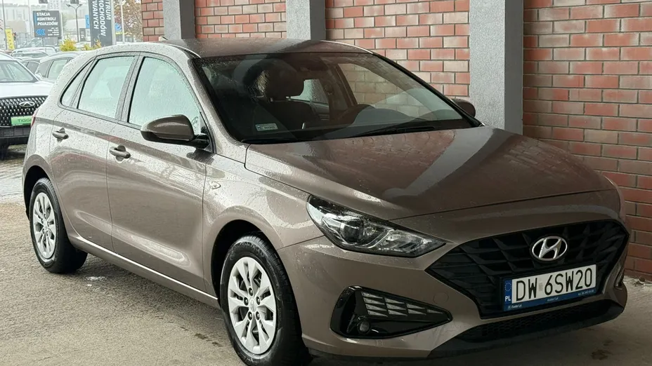 HYUNDAI i30 i30 1.5 DPI Classic +