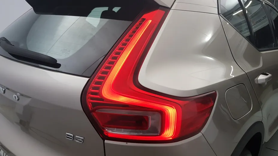 VOLVO XC40 XC40 B3 Core aut