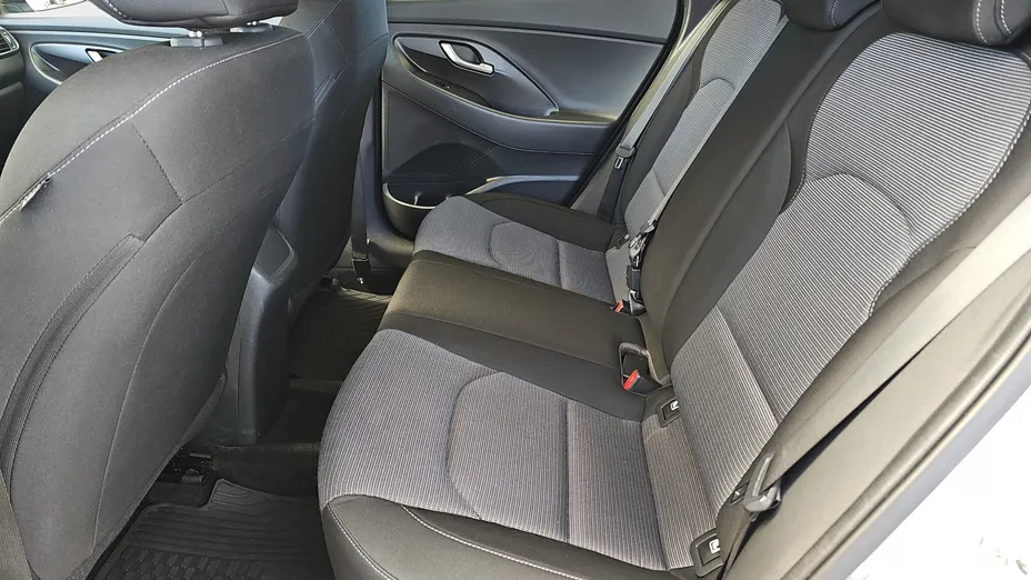 HYUNDAI i30 i30 1.0 T-GDI Modern