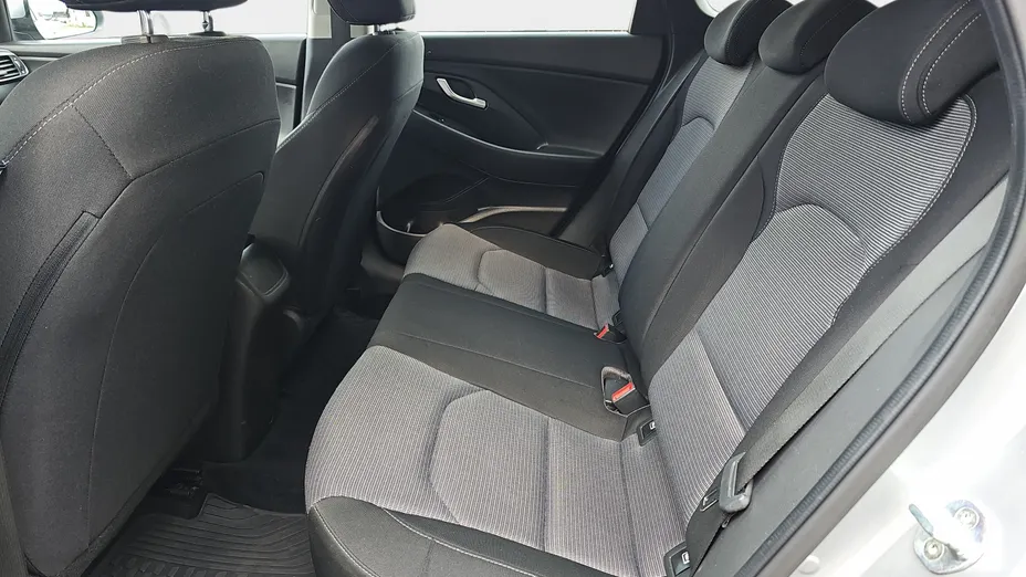 HYUNDAI i30 i30 1.0 T-GDI Modern