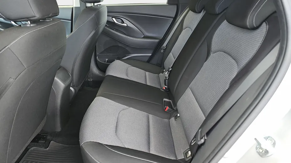 HYUNDAI i30 i30 1.0 T-GDI Modern