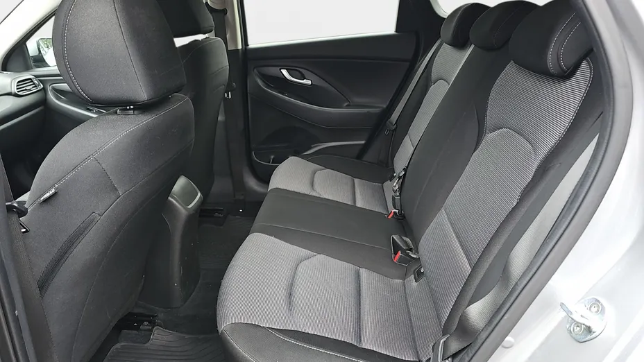 HYUNDAI i30 i30 1.0 T-GDI Modern