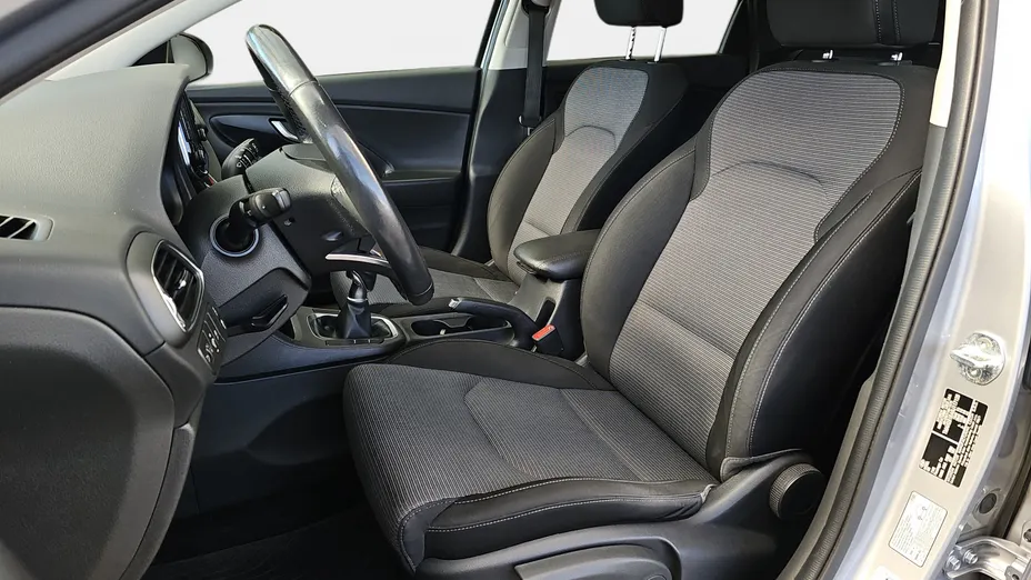HYUNDAI i30 i30 1.0 T-GDI Modern