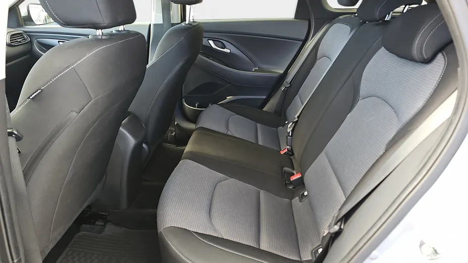 HYUNDAI i30 i30 1.0 T-GDI Modern