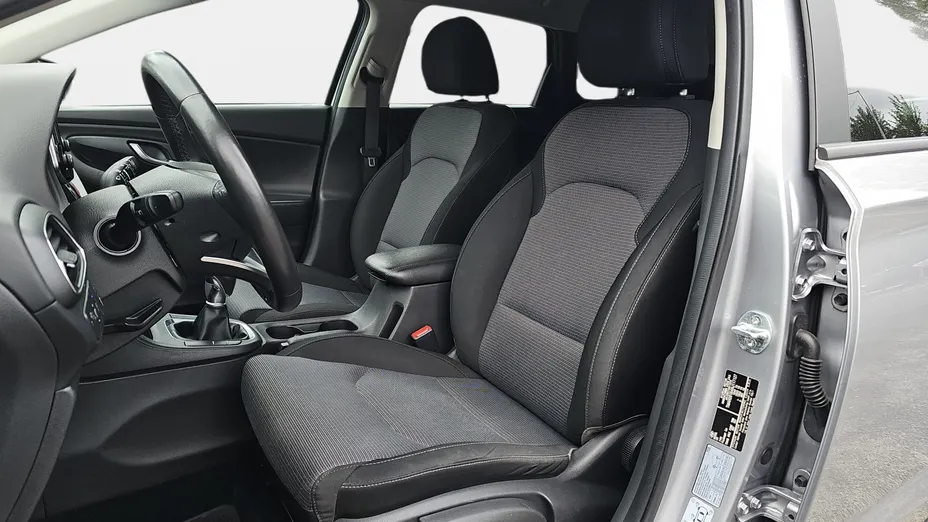 HYUNDAI i30 i30 1.0 T-GDI Modern