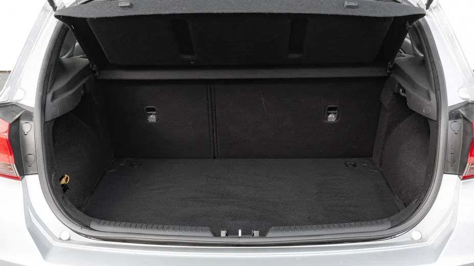 HYUNDAI i30 i30 1.5 DPI Classic +