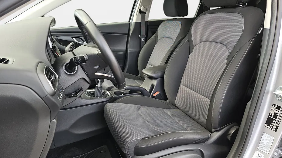 HYUNDAI i30 i30 1.0 T-GDI Modern