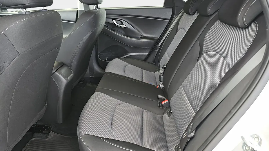 HYUNDAI i30 i30 1.0 T-GDI Modern
