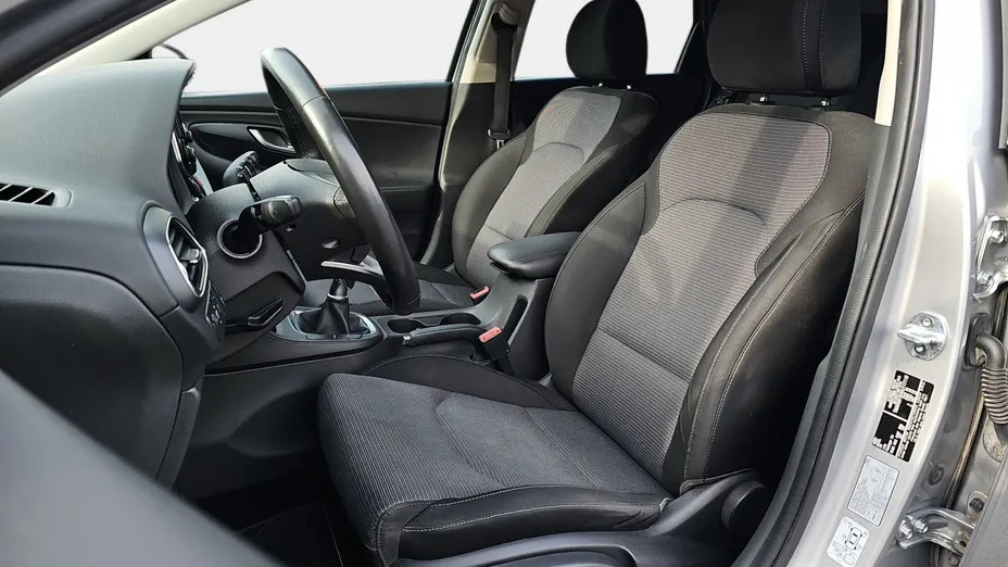 HYUNDAI i30 i30 1.0 T-GDI Modern