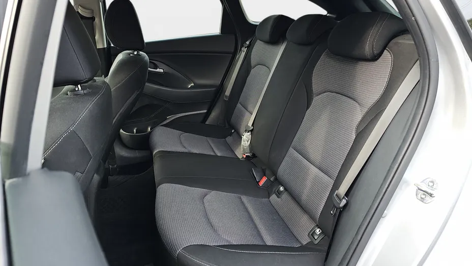 HYUNDAI i30 i30 1.0 T-GDI Modern