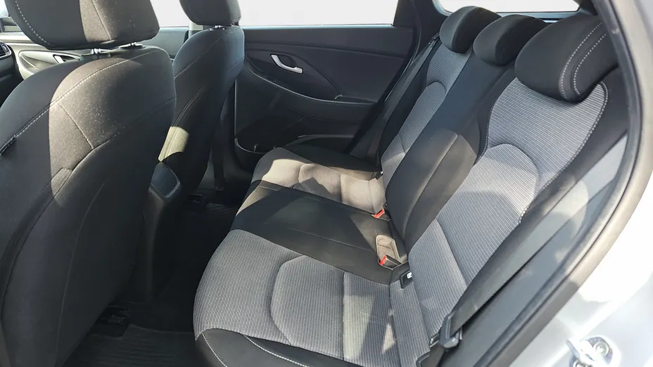 HYUNDAI i30 i30 1.0 T-GDI Modern