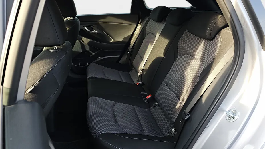 HYUNDAI i30 i30 1.0 T-GDI Modern
