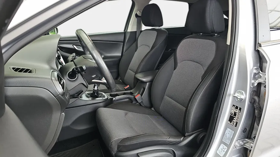 HYUNDAI i30 i30 1.0 T-GDI Modern