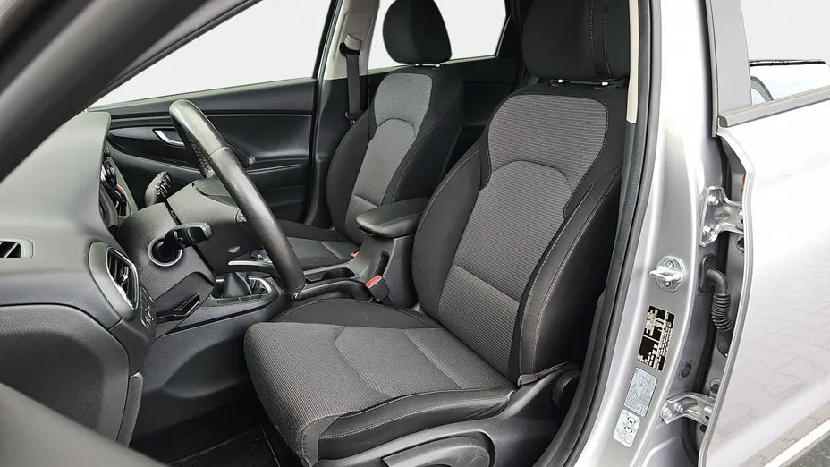 HYUNDAI i30 i30 1.0 T-GDI Modern