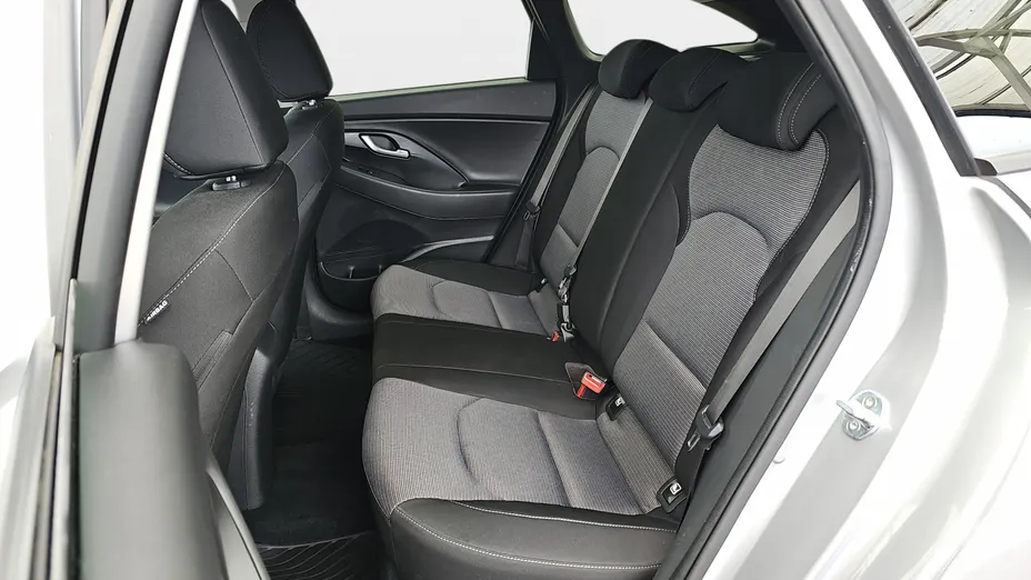 HYUNDAI i30 i30 1.0 T-GDI Modern