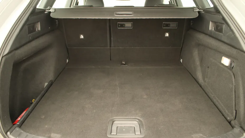 TOYOTA Corolla Corolla 2.0 Hybrid Comfort