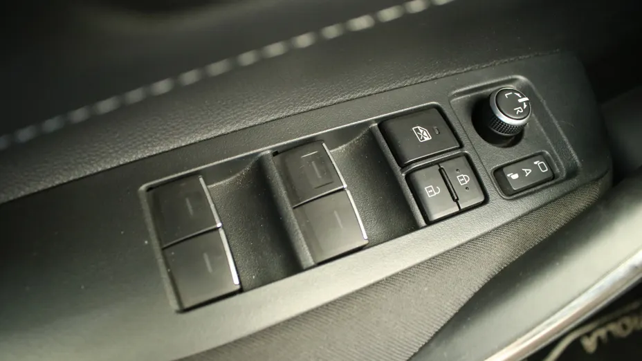 TOYOTA Corolla Corolla 2.0 Hybrid Comfort