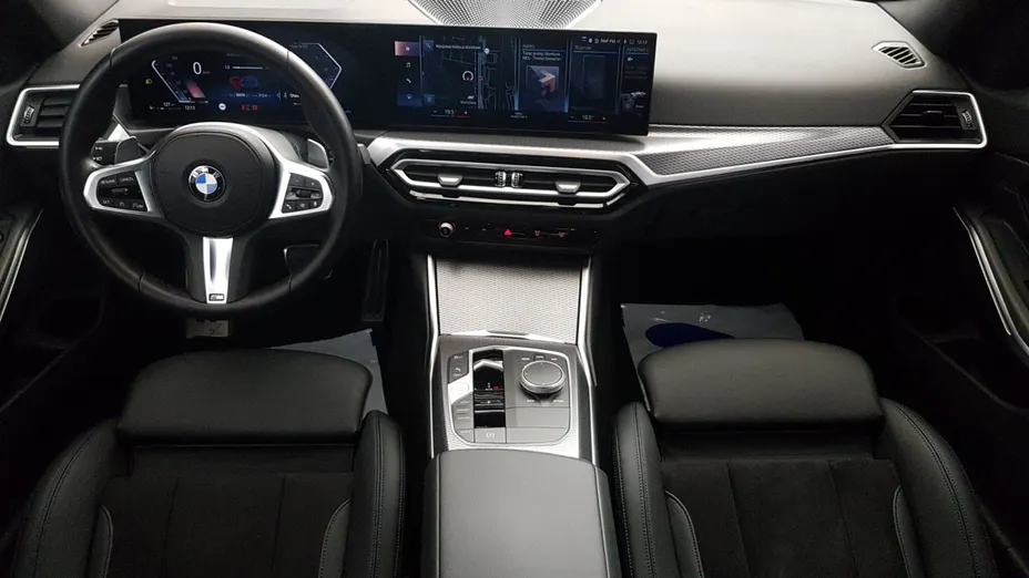 BMW Seria 3 318i M Sport aut