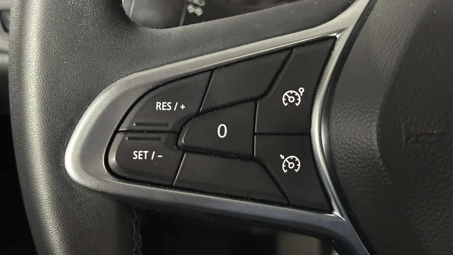 RENAULT Clio Clio 1.0 TCe Equilibre