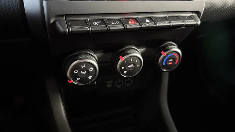 RENAULT Clio Clio 1.0 TCe Equilibre