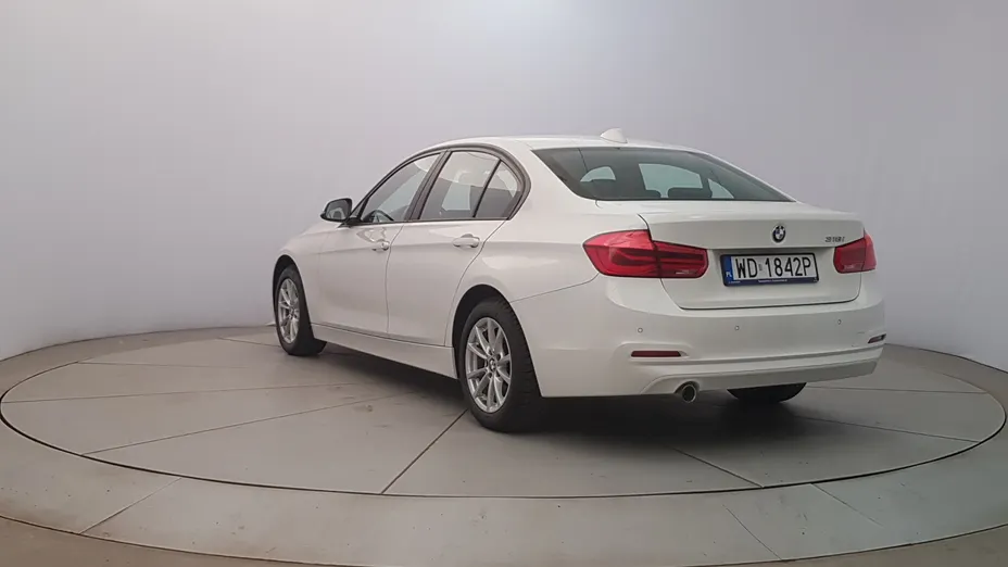 BMW Seria 3 318i GPF Advantage aut