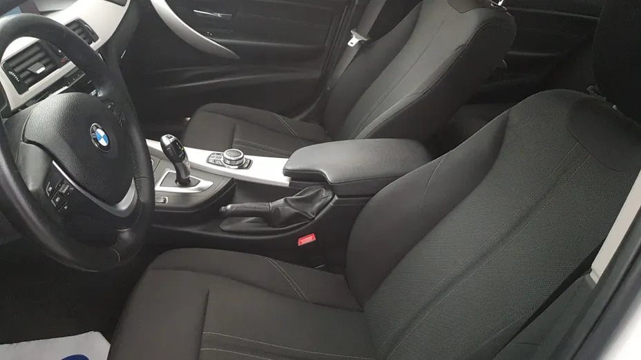 BMW Seria 3 318i GPF Advantage aut