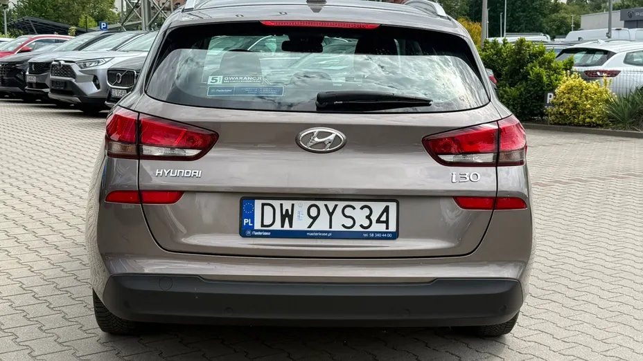 HYUNDAI i30 i30 1.0 T-GDI Classic + DCT