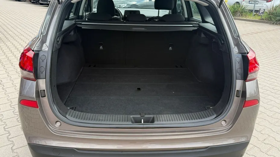 HYUNDAI i30 i30 1.0 T-GDI Classic + DCT