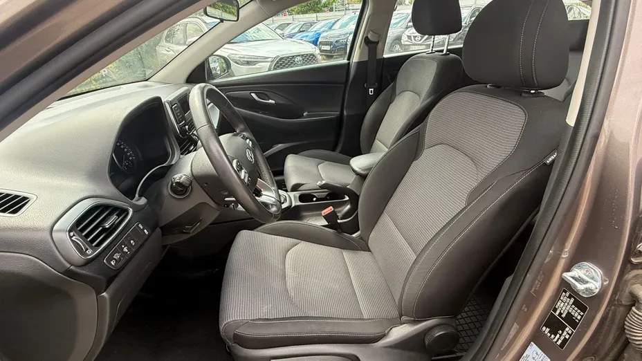 HYUNDAI i30 i30 1.0 T-GDI Classic + DCT