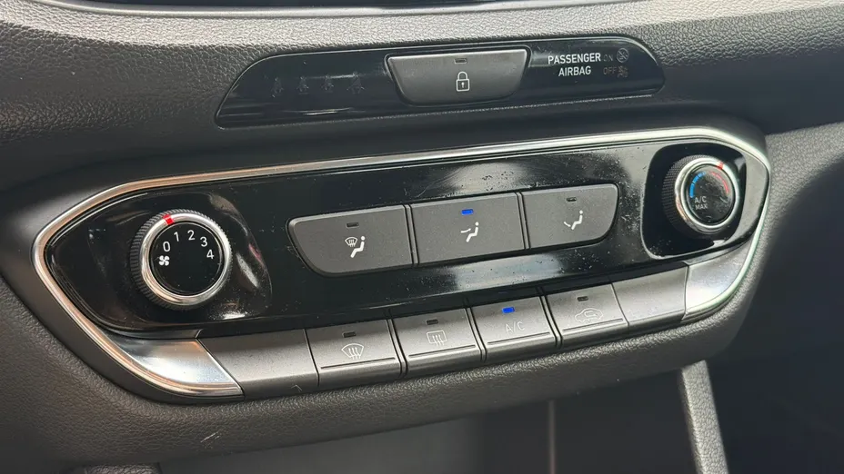 HYUNDAI i30 i30 1.0 T-GDI Classic + DCT