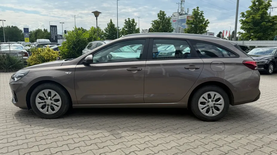 HYUNDAI i30 i30 1.0 T-GDI Classic + DCT