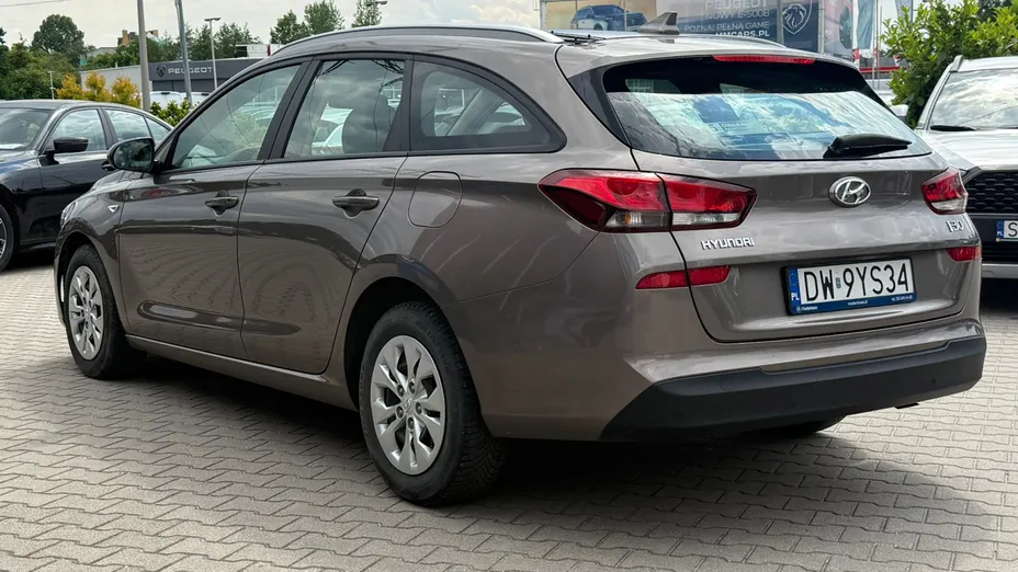 HYUNDAI i30 i30 1.0 T-GDI Classic + DCT