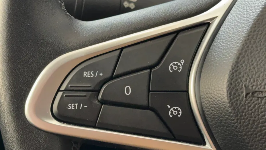 RENAULT Clio Clio 1.0 TCe Equilibre